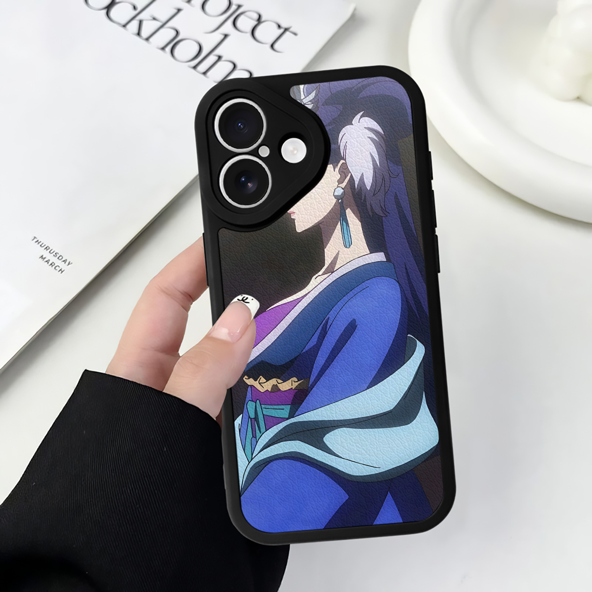 薬屋のひとりごと The Apothecary Diaries 【iPhone 16シリーズ対応】シリコンスマホケース（レザー調） 材質：シリコン